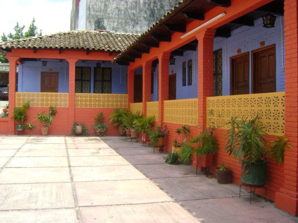 Hotel Clasico Colonial Comitan de Dominguez Kültér fotó